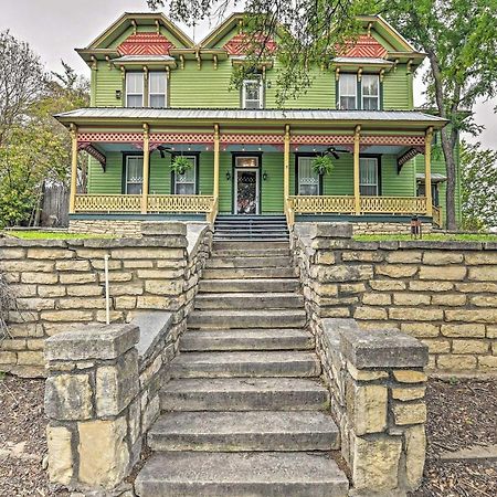 The Lilly House Historic Glen Rose Home With Porch! ภายนอก รูปภาพ