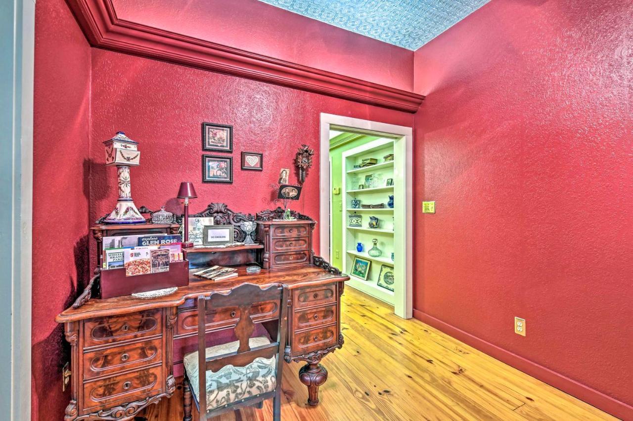 The Lilly House Historic Glen Rose Home With Porch! ภายนอก รูปภาพ